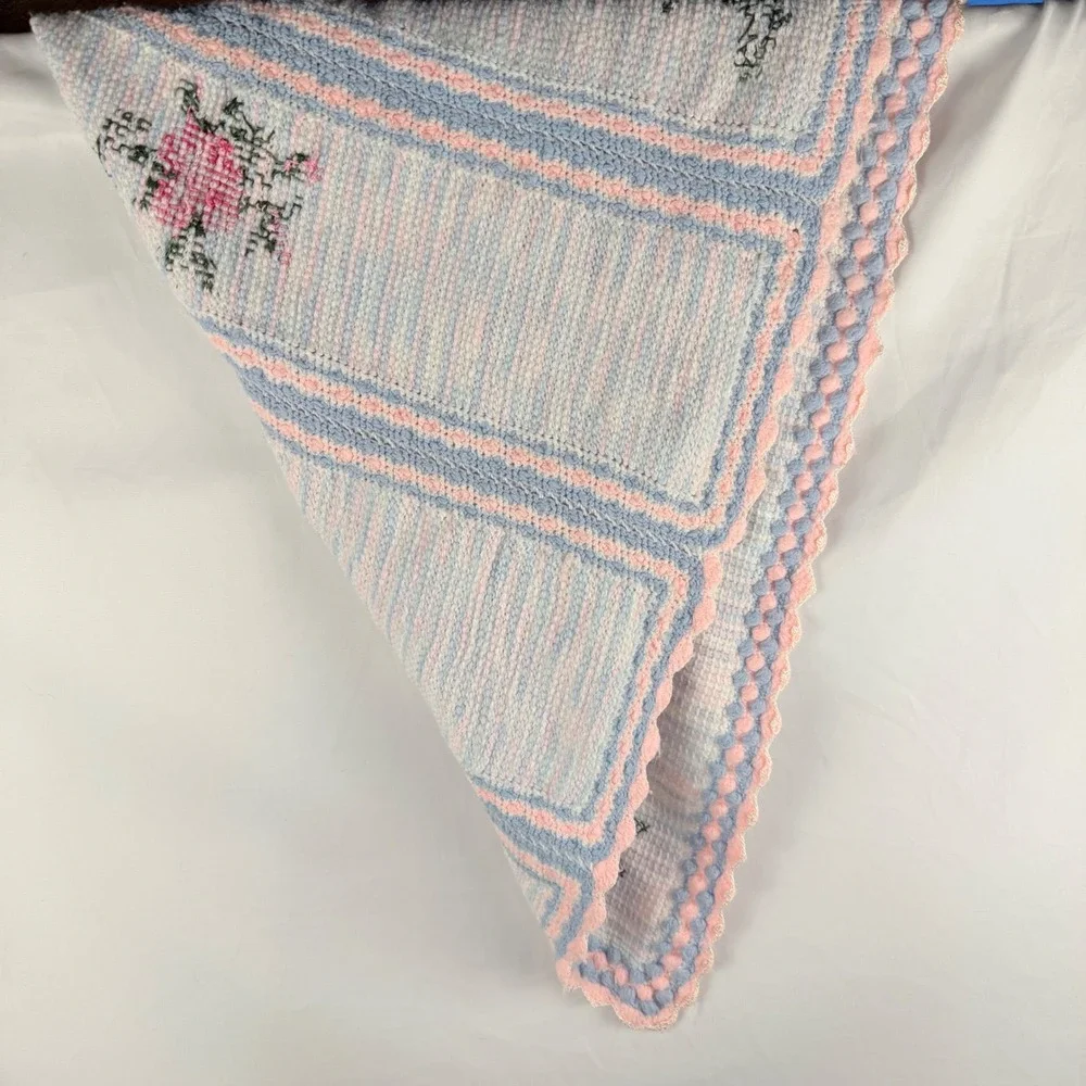 Vintage Handmade Crocheted Baby Blanket White Pink Blue Roses 32x28 Cottagecore - Picture 6 of 6